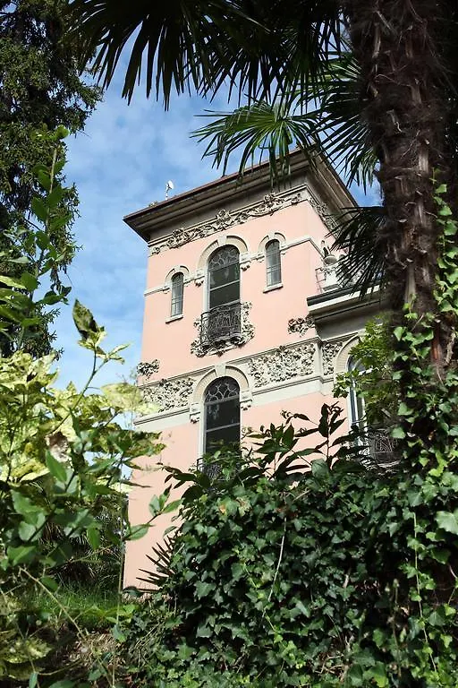 Villa Liberty Como Guest house