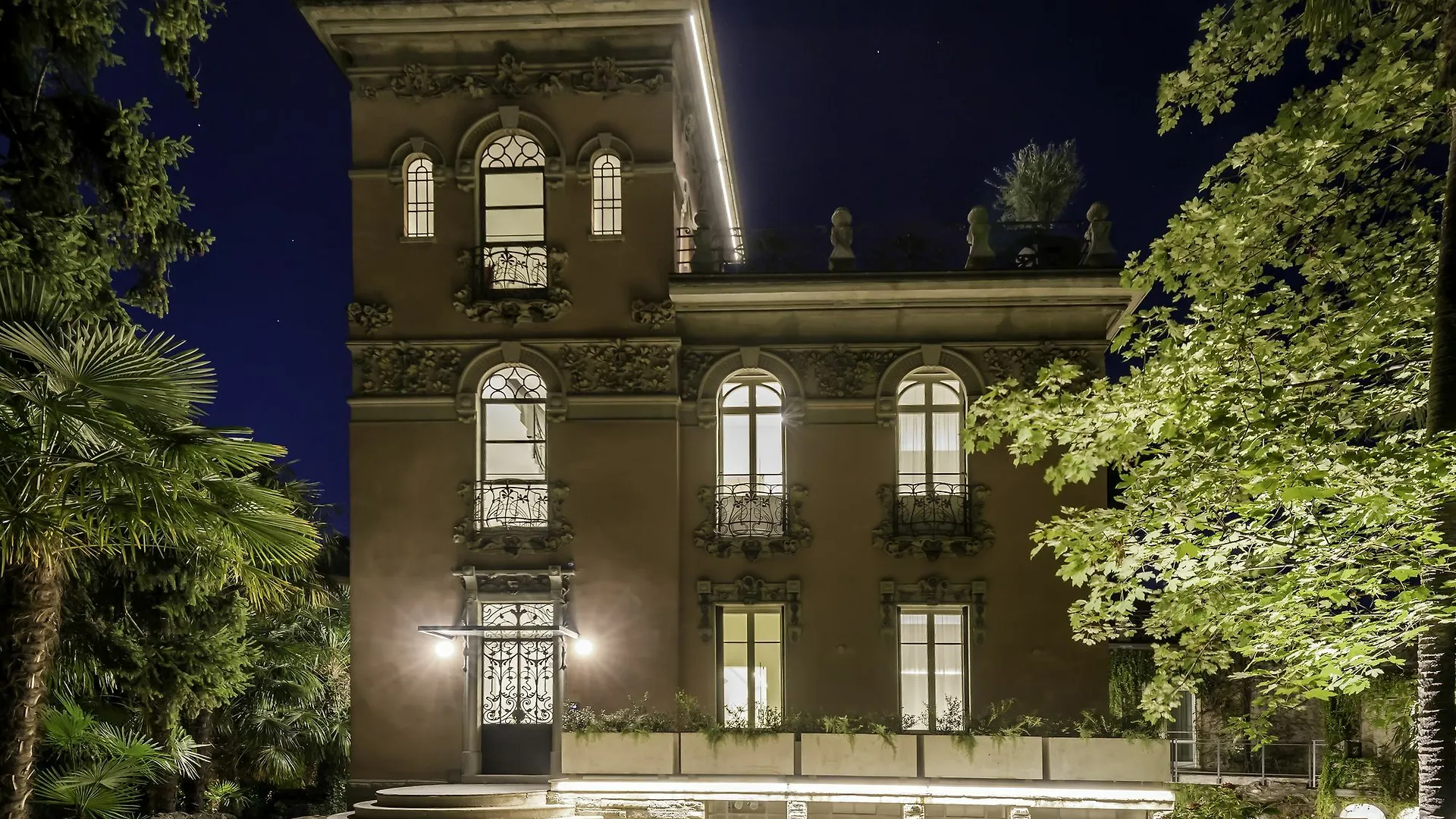 Villa Liberty Como Guest house